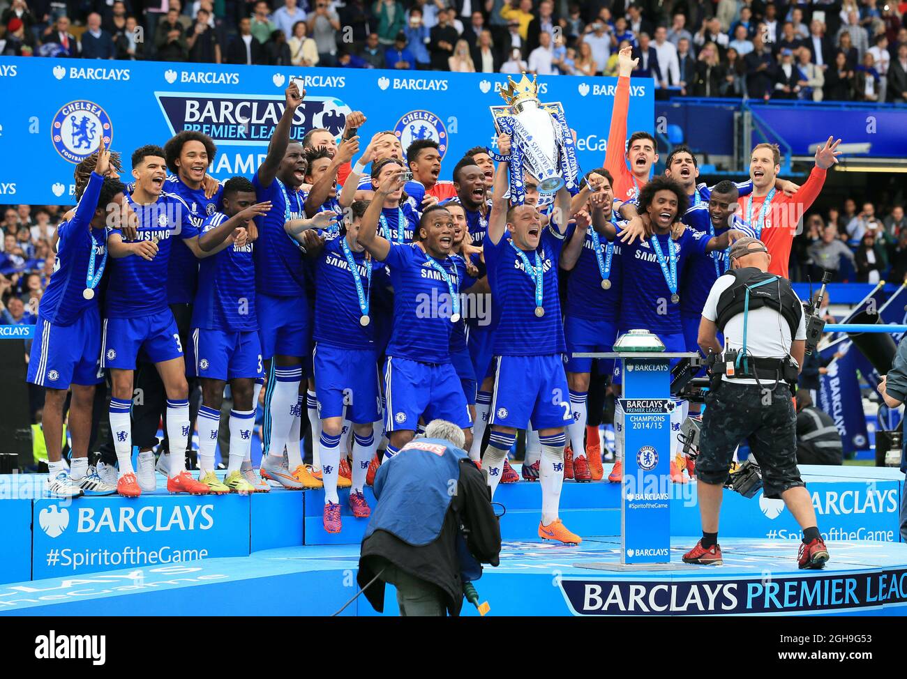 Chelsea's players celebrate with the trophy during the Barclays Premier League match between Chelsea and Sunderland at the Stamford Bridge, London on May 24, 2015. Picture: David Klein. Stock Photo