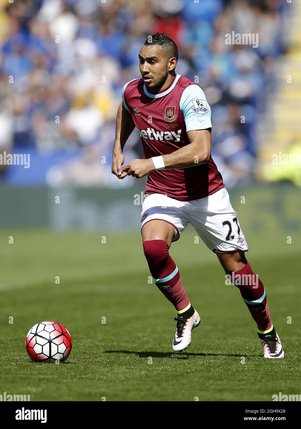 Dimitri Payet of West Ham United during the Barclays Premier League match at The King Power Stadium.  Photo credit should read: Simon Bellis/Sportimage via PA Images Stock Photo