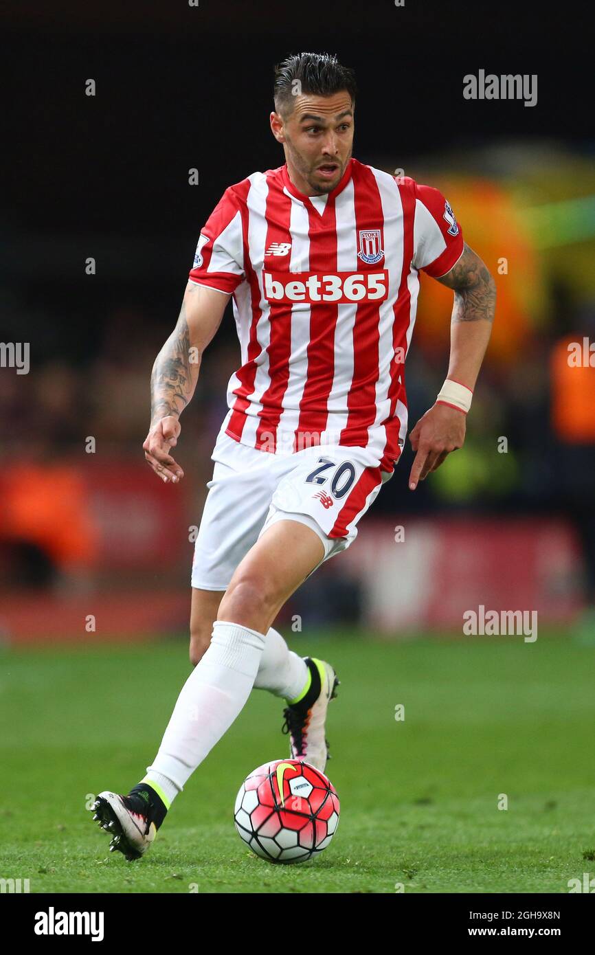 Stoke's Geoff Cameron during the Barclays Premier League match at the Britannia Stadium. Photo credit should read: Philip Oldham/Sportimage via PA Images Stock Photo