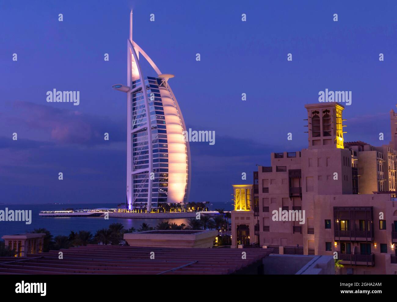 DUBAI, UNITED ARAB EMIRATES - Aug 16, 2021: A beautiful shot of Souk Madinat Jumeirah overlooking Burj Al Arab Stock Photo