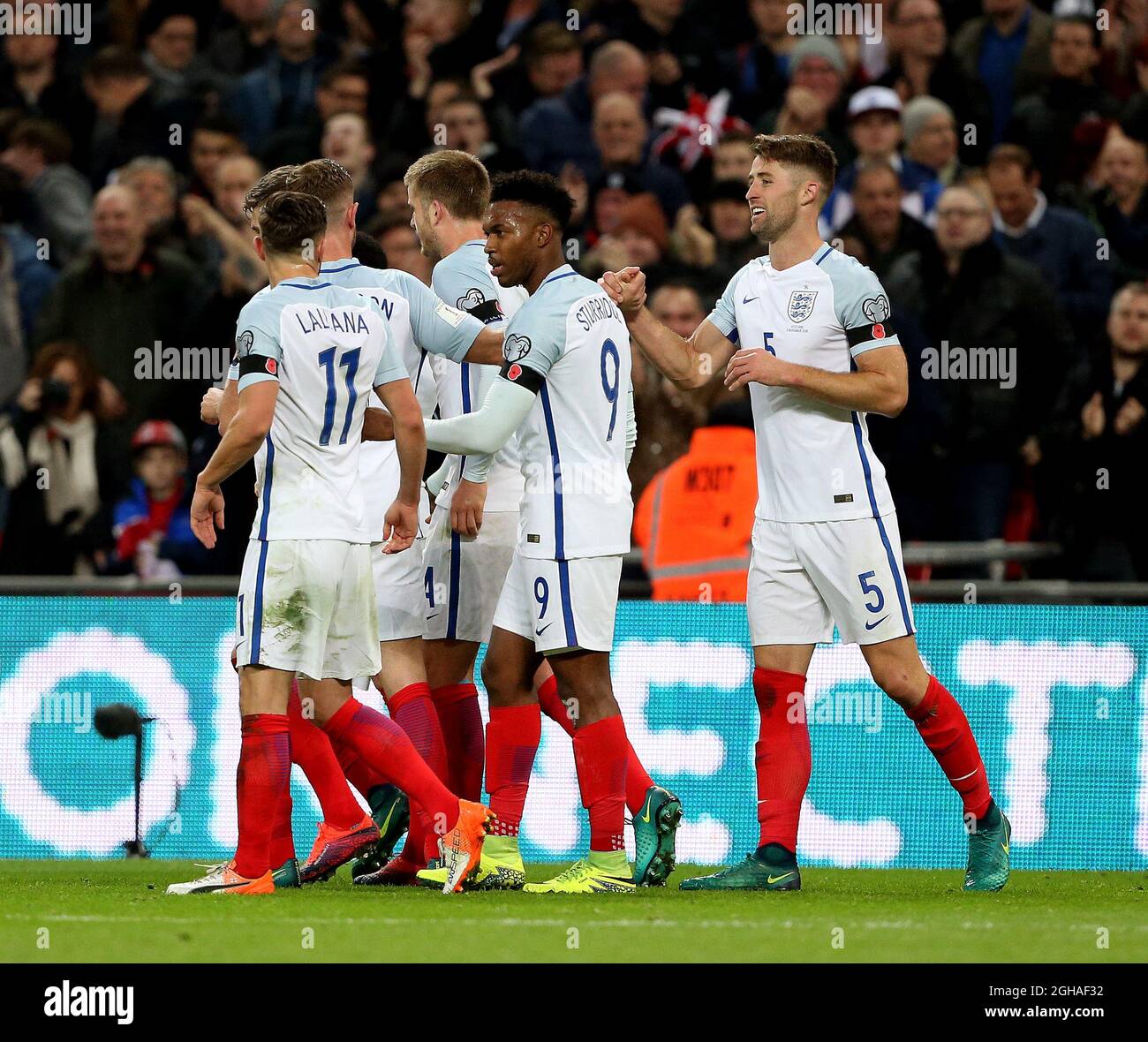 Gary Cahill of England celebrates his goal (r) during the FIFA World