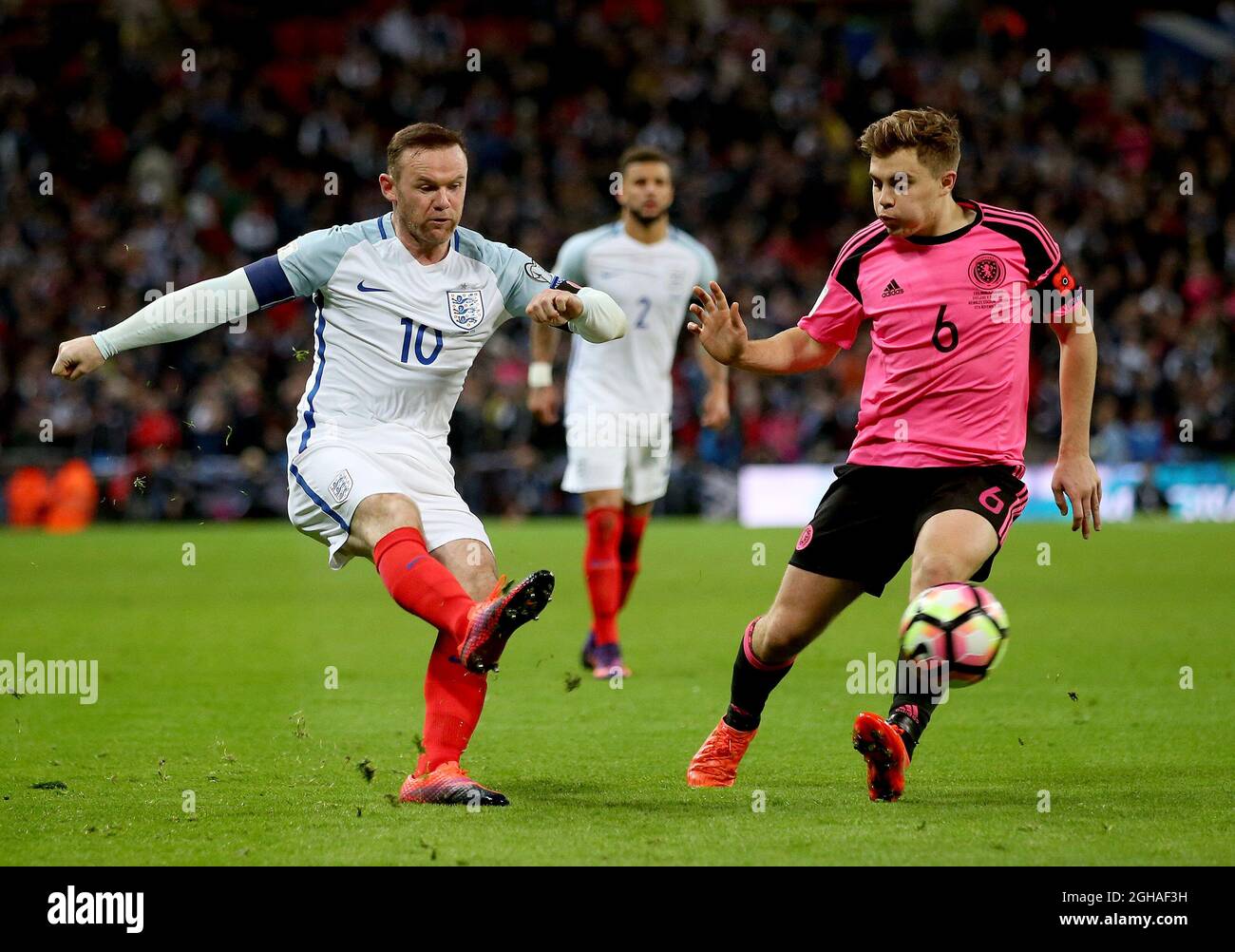 Wayne Rooney of England gets in a cross past James Forrest of Scotland during the FIFA World Cup Qualifying Group F match at Wembley Stadium, London. Picture date: November 11th, 2016. Pic David Klein/Sportimage via PA Images Stock Photo
