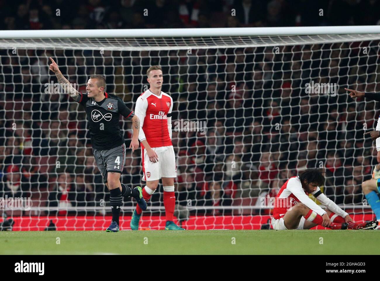 Southampton's Jordy Clasie celebrates scoring his sides opening goal during the EFL Cup match at the Emirates Stadium, London. Picture date October 30th, 2016 Pic David Klein/Sportimage via PA Images Stock Photo