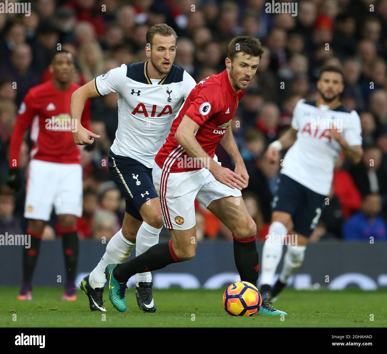Michael Carrick of Manchester United and Harry Kane of Tottenham during
