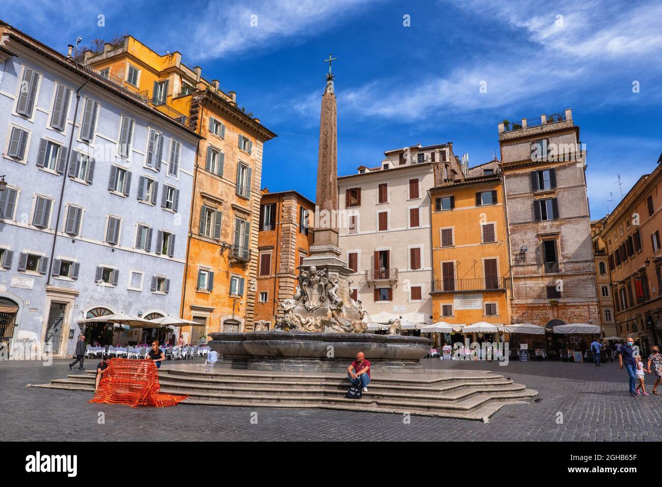 Rome, Italy - September 2, 2020: Piazza della Rotonda city square with ...