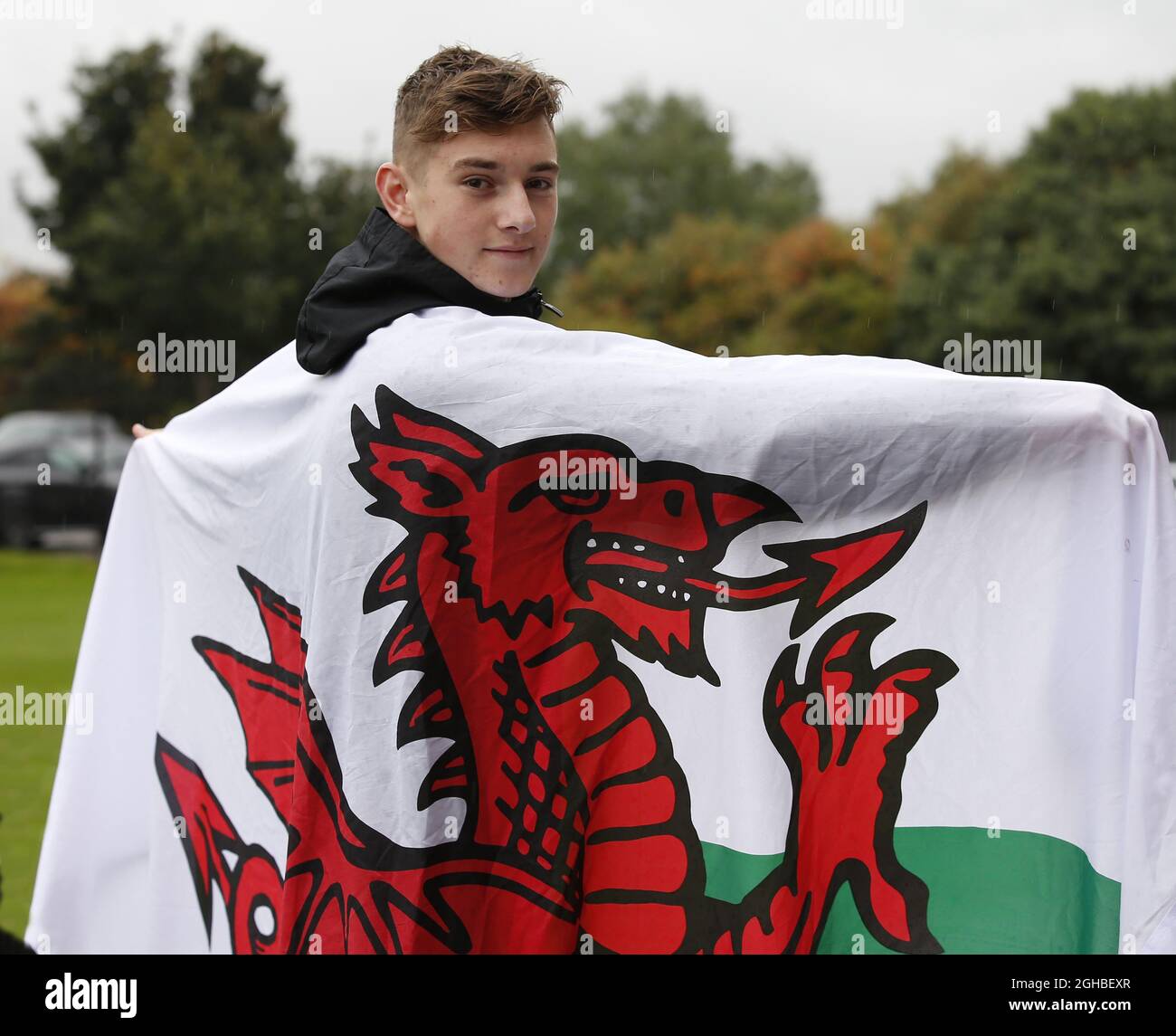 David Brooks of Sheffield Utd with the Welsh flag after he was named by Wales manager Chris Coleman in the Welsh squad for the World Cup Qualifiers against Georgia and Republic of Ireland. Shirecliffe, Sheffield. Picture date: September 29th 2017. Picture credit should read: Simon Bellis/Sportimage via PA Images Stock Photo