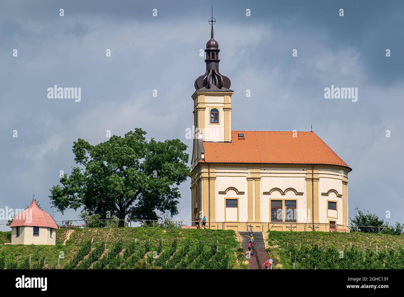 BZENEC, CZECH REPUBLIC - Aug 19, 2021: A scenic shot of the chapel of St. Florian and St. Sebastian above the vineyards in Bzenec Stock Photo