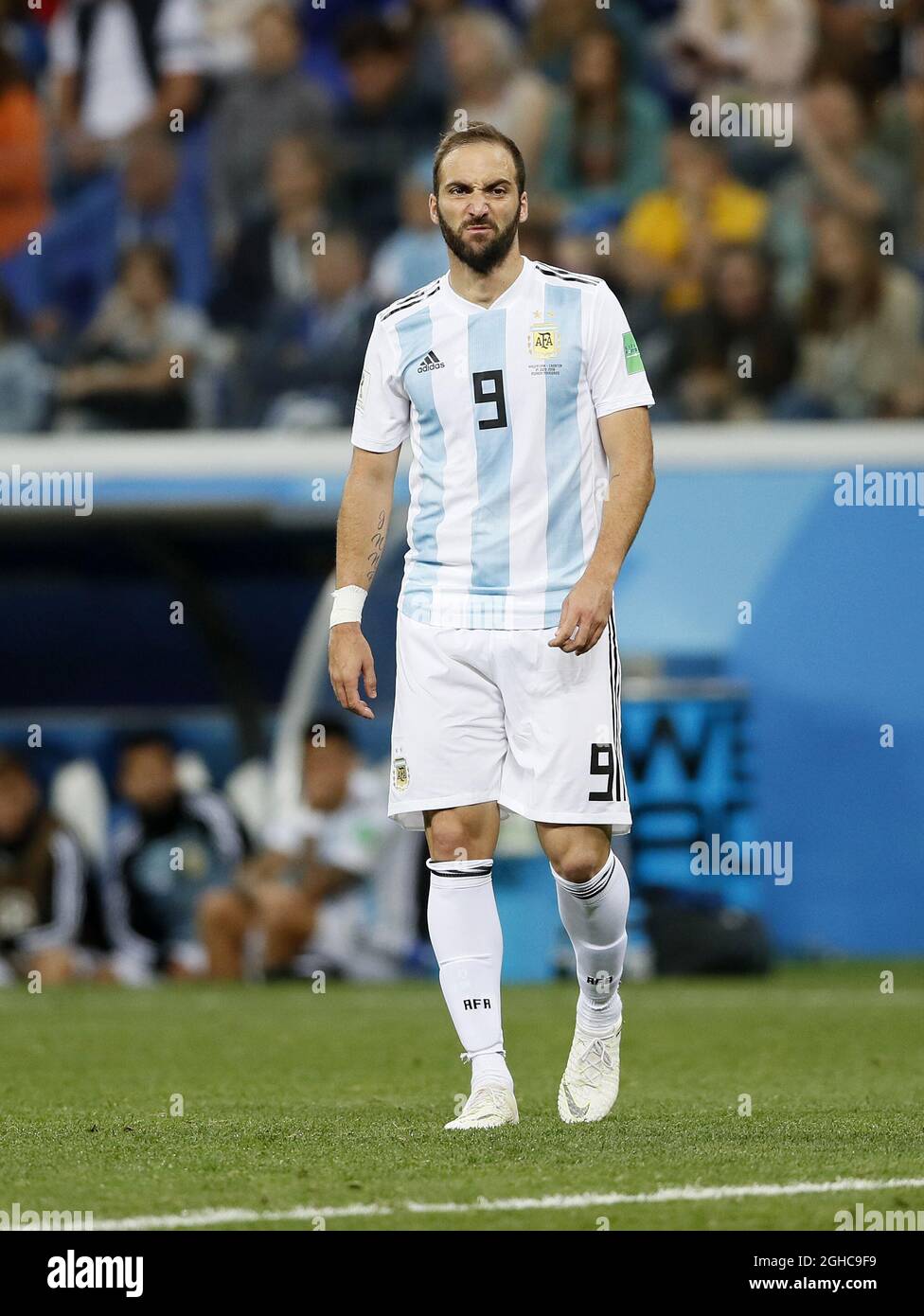 Argentina's Gonzalo Higuain in action during the FIFA World Cup 2018 Group D match at the Nizhny Novgorod Stadium, Nizhny Novgorod. Picture date 21st June 2018. Picture credit should read: David Klein/Sportimage via PA Images Stock Photo
