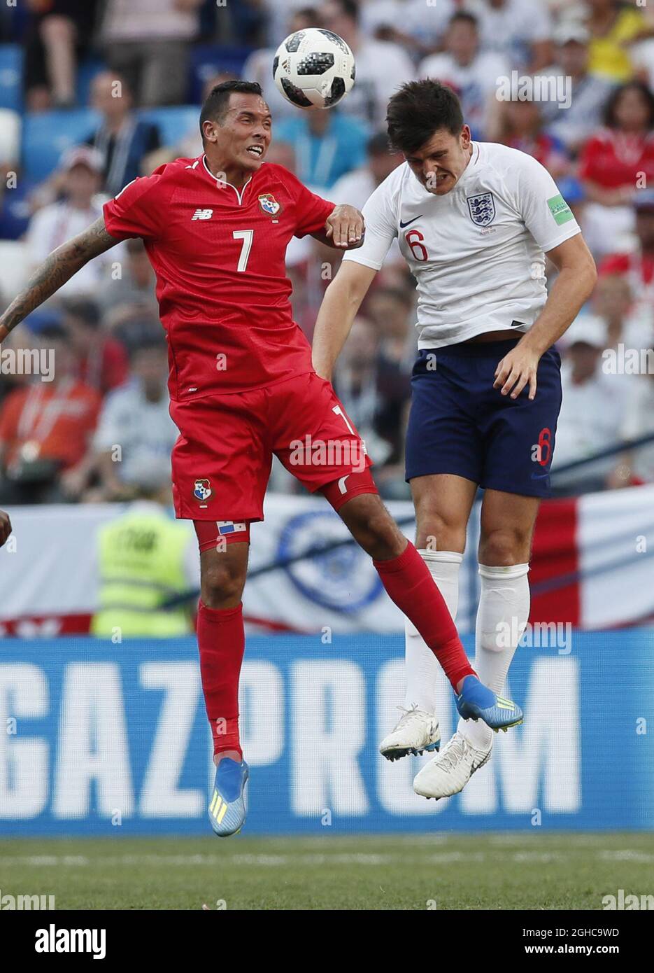 Blas Perez of Panama and Harry Maguire of England during the FIFA World Cup 2018 Group G match at the Nizhny Novgorod Stadium, Nizhny Novgorod. Picture date 24th June 2018. Picture credit should read: David Klein/Sportimage via PA Images Stock Photo