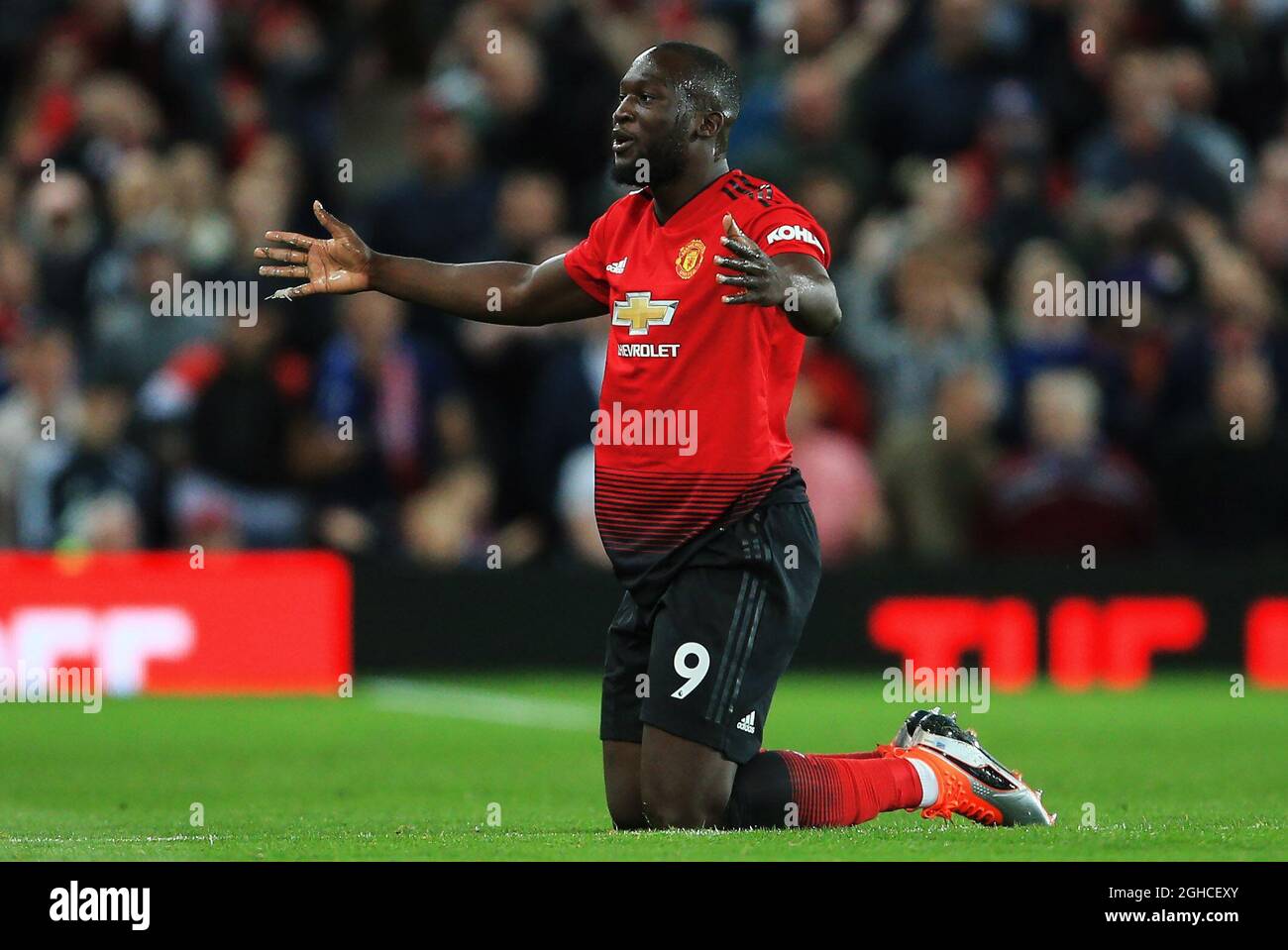 Why is Ruud Gullit calling for Romelu Lukaku to start?