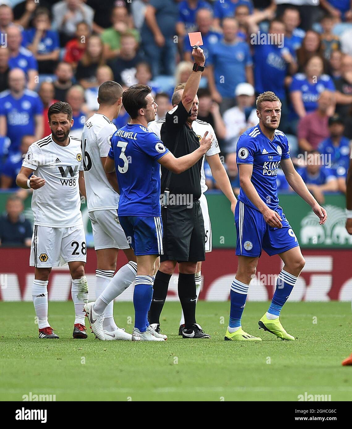 Jamie Vardy of Leicester is given the Red Card by Referee Mike Dean during the Premier match at King Power Stadium, Leicester. Picture date 18th August 2018. Picture credit should