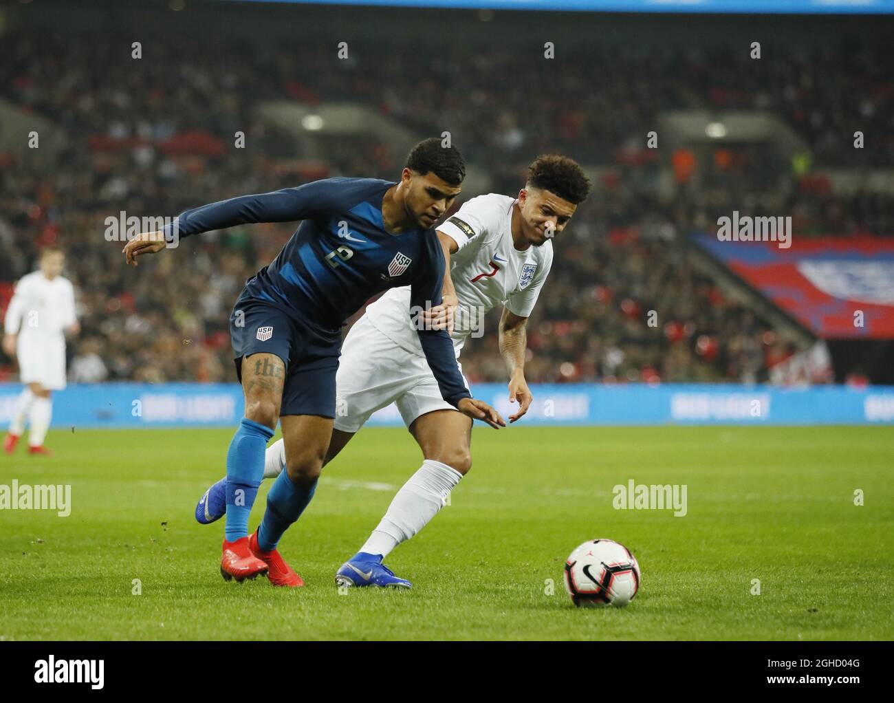 DeAndre Yedlin of USA challenged by Jadon Sancho of England during the Friendly International match at Wembley Stadium, London. Picture date: 15th November 2018. Picture credit should read: David Klein/Sportimage via PA Images Stock Photo