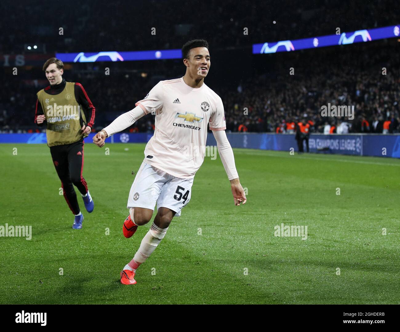 Manchester United's Mason Greenwood celebrates at the final whistle during the UEFA Champions League Round of Sixteen match at the Parc des Princes Stadium, Paris. Picture date: 6th March 2019. Picture credit should read: David Klein/Sportimage via PA Images Stock Photo