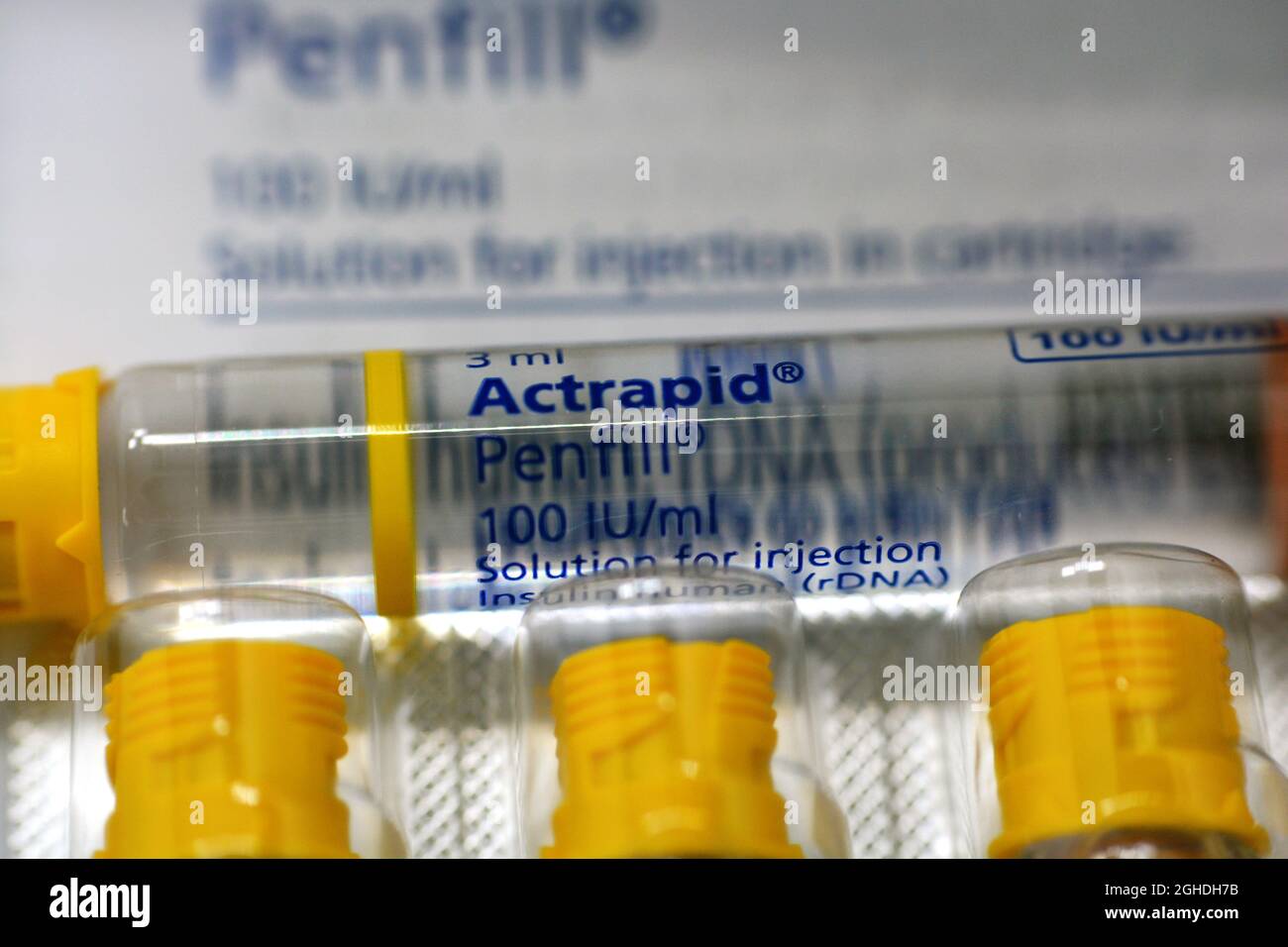 Actrapid human insulin rDNA penfill 100 IU solution for subcutaneous or intravenous injection in cartridge for use with Novo Nordisk devices Stock Photo