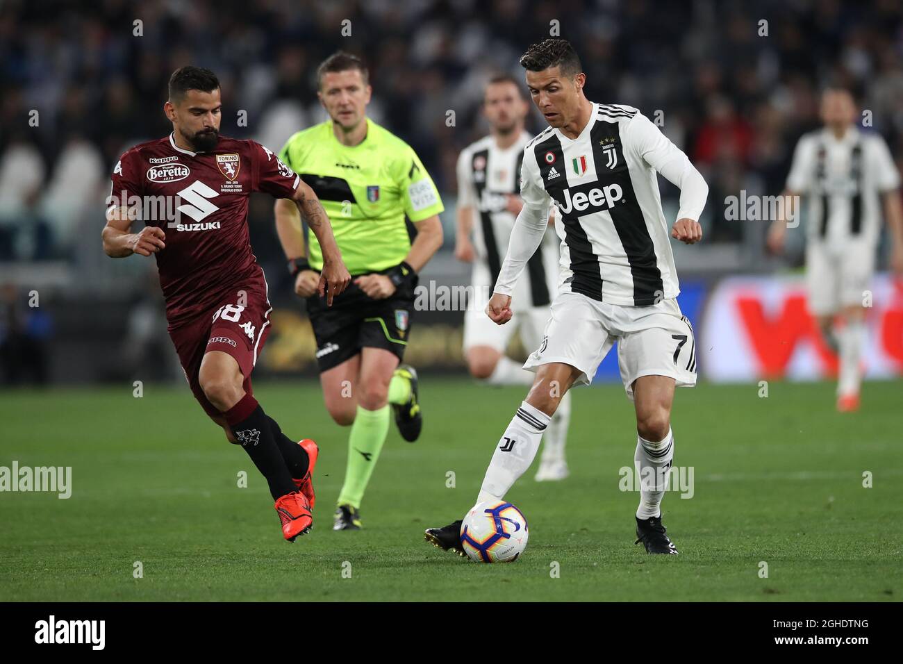 Tomas Rincon of Torino FC and Cristiano Ronaldo of Juventus