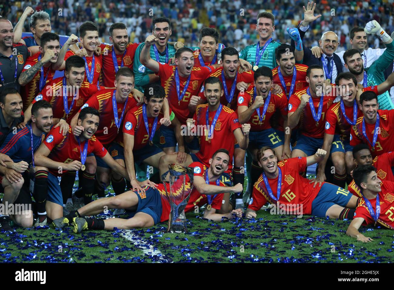 Page 13 Winners Trophy High Resolution Stock Photography And Images Alamy Page 13 Winners Trophy High Resolution Stock Photography And Images Alamy