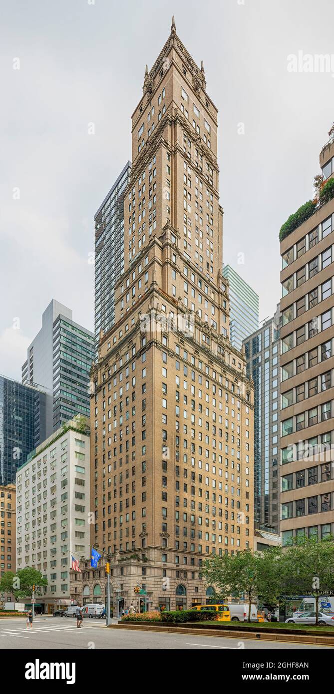 New Roth Tower 465 Park Avenue, Ritz Tower, designed by Emery Roth and Thomas Hastings ...