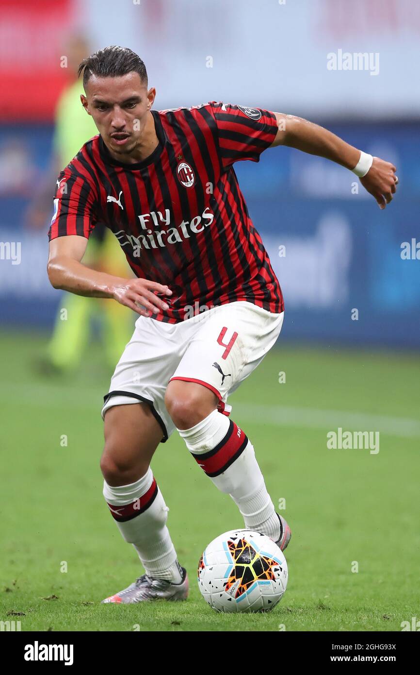 Midfielder ismael bennacer hi-res stock photography and images - Alamy