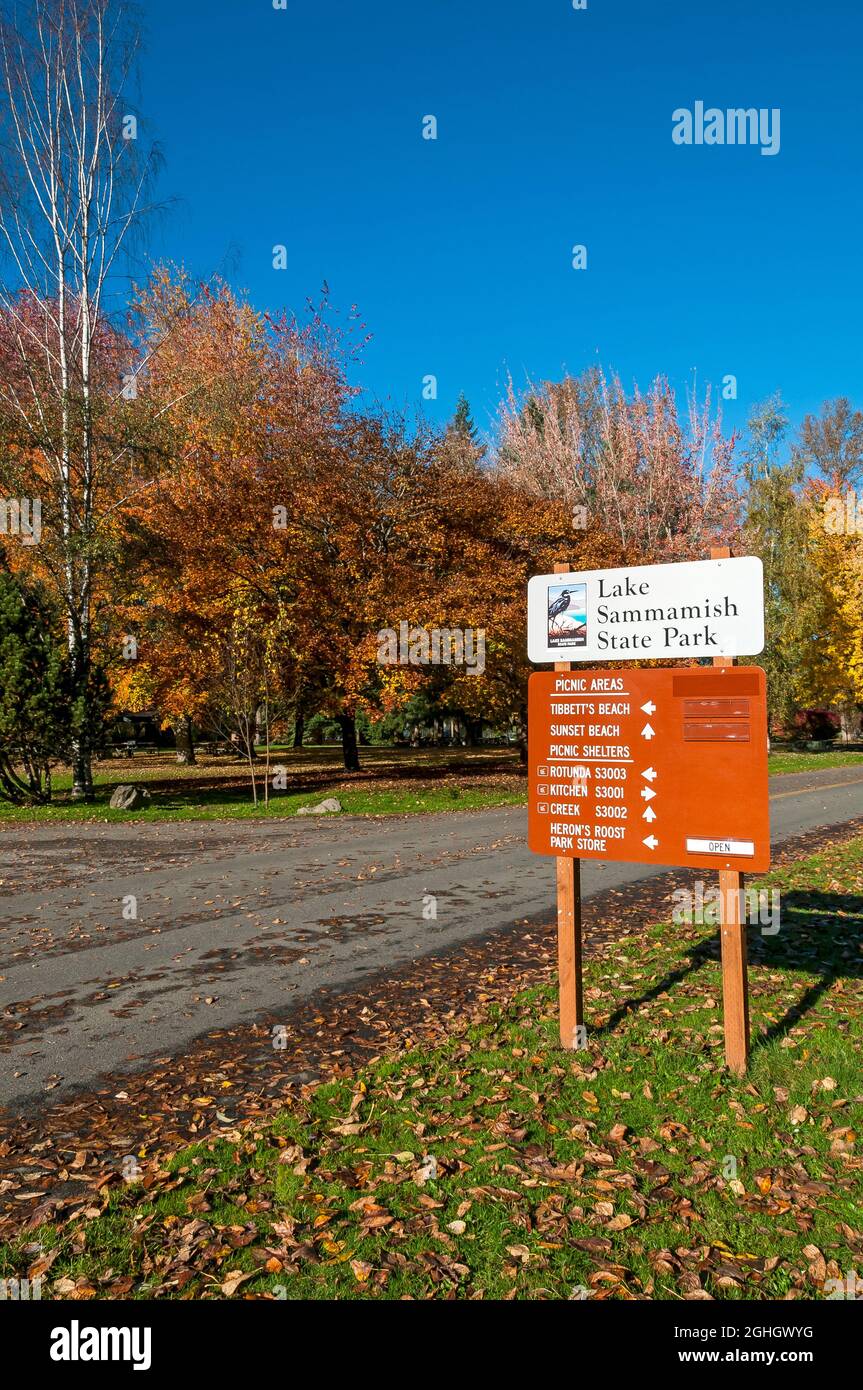 Signage at entrance to Lake Sammamish State Park, near Bellevue, Washington. Stock Photo