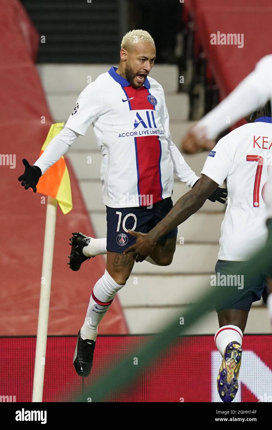 neymar-of-psg-celebrates-scoring-the-first-goal-during-the-uefa