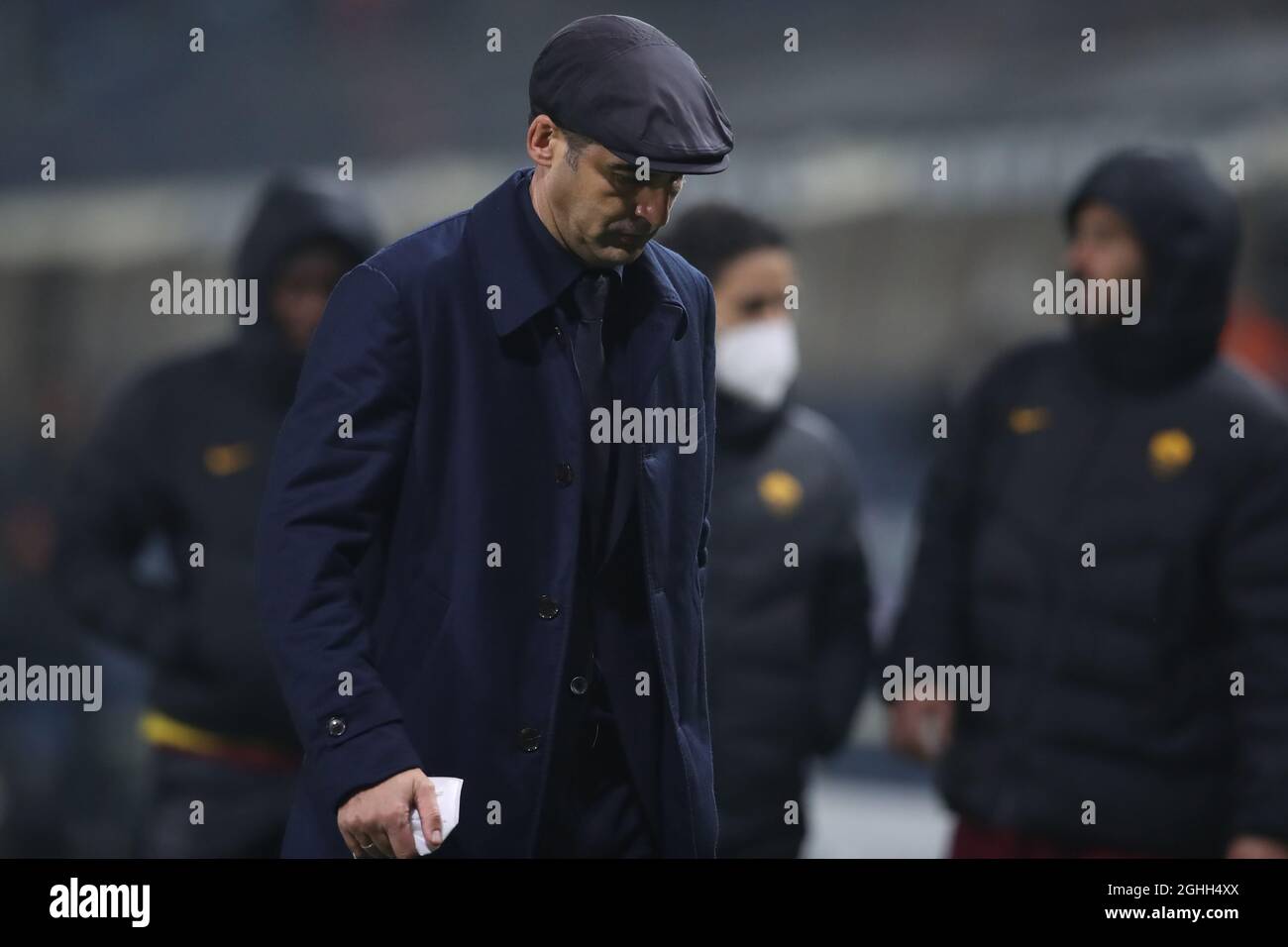 Paolo Fonseca Head coach of AS Roma leaves the field of play wit his head bowed after the final whistle of the Serie A match at Gewiss Stadium, Bergamo. Picture date: 20th December 2020. Picture credit should read: Jonathan Moscrop/Sportimage via PA Images Stock Photo