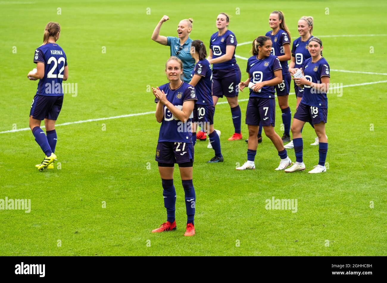 The Women Royal Sporting Club Anderlecht RSCA against the Charleroi Femina  Stock Photo - Alamy