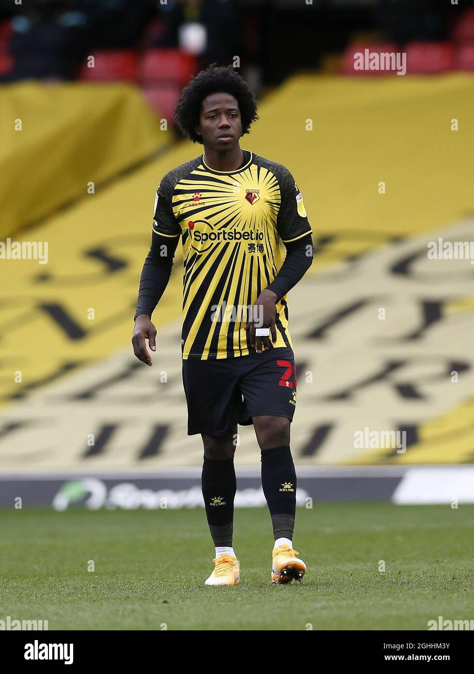Carlos Sanchez of Watford during the Sky Bet Championship match at ...