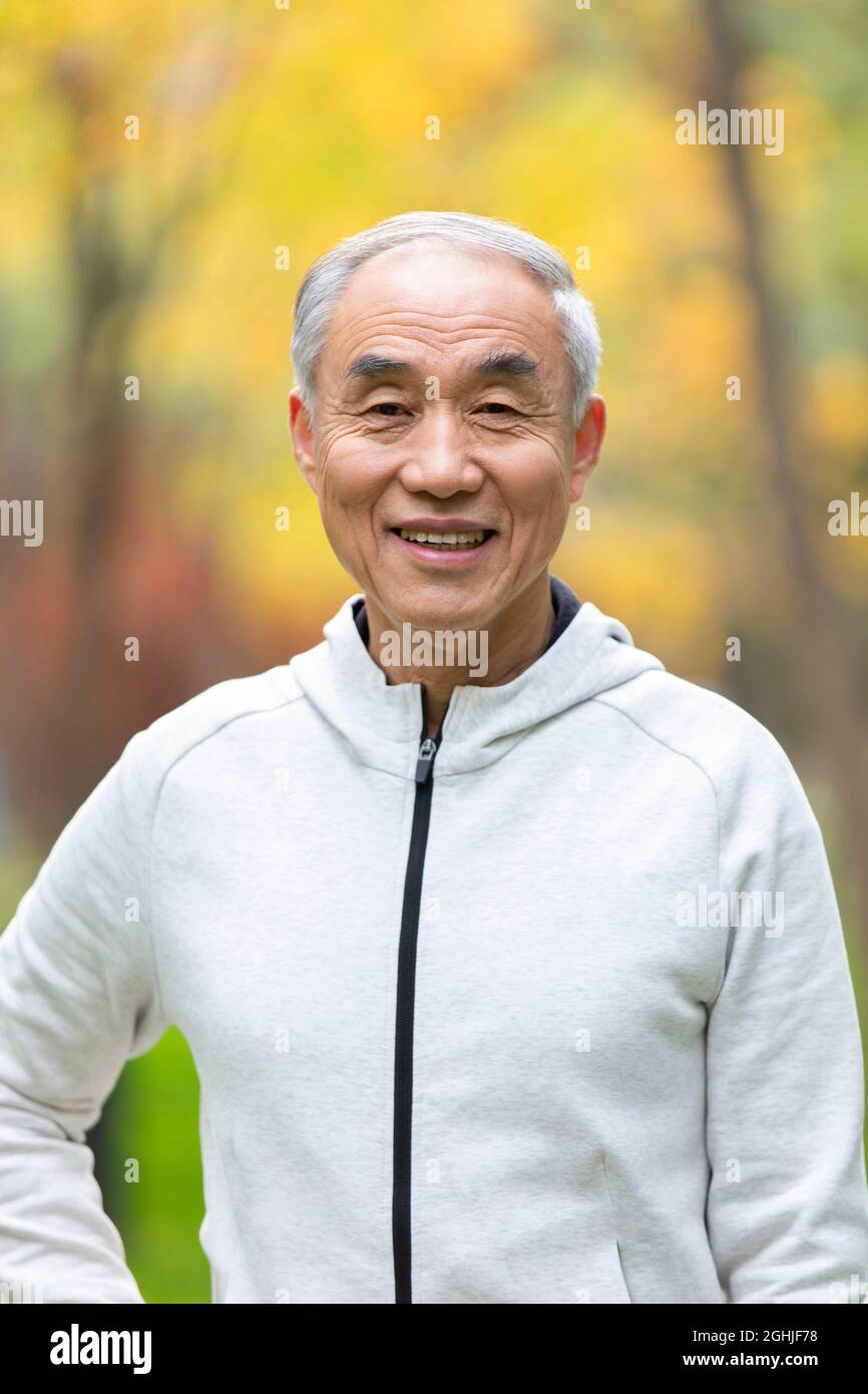 Asian senior man retirement hi-res stock photography and images - Alamy