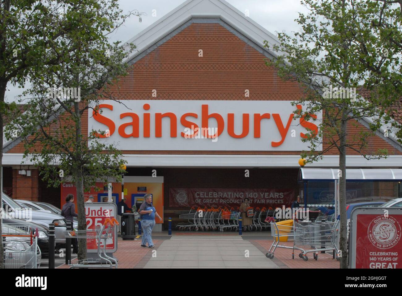 SAINSBURY'S AT FARLINGTON, PORTSMOUTH, THE FIRST MAJOR SUPERMARKET TO