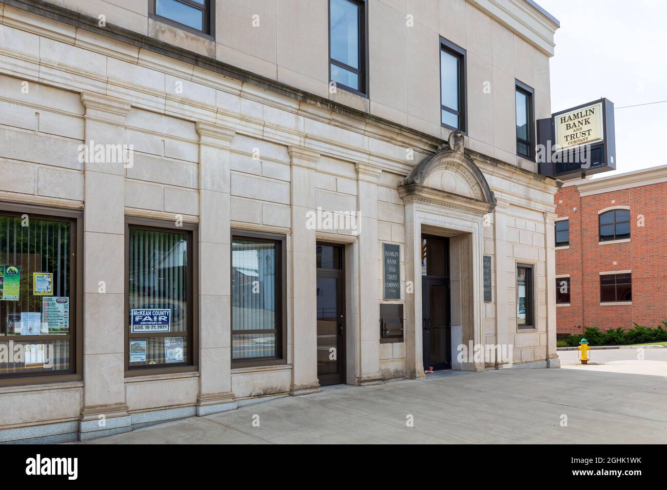 SMETHPORT, PA, USA15 AUGUST 2021 The Hamlin Bank and Trust on Main