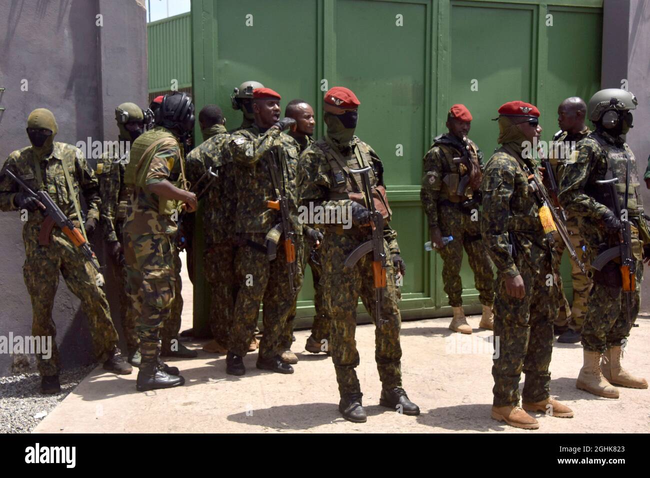 Conakry. 7th Sep, 2021. Members of Guinea's special forces are seen