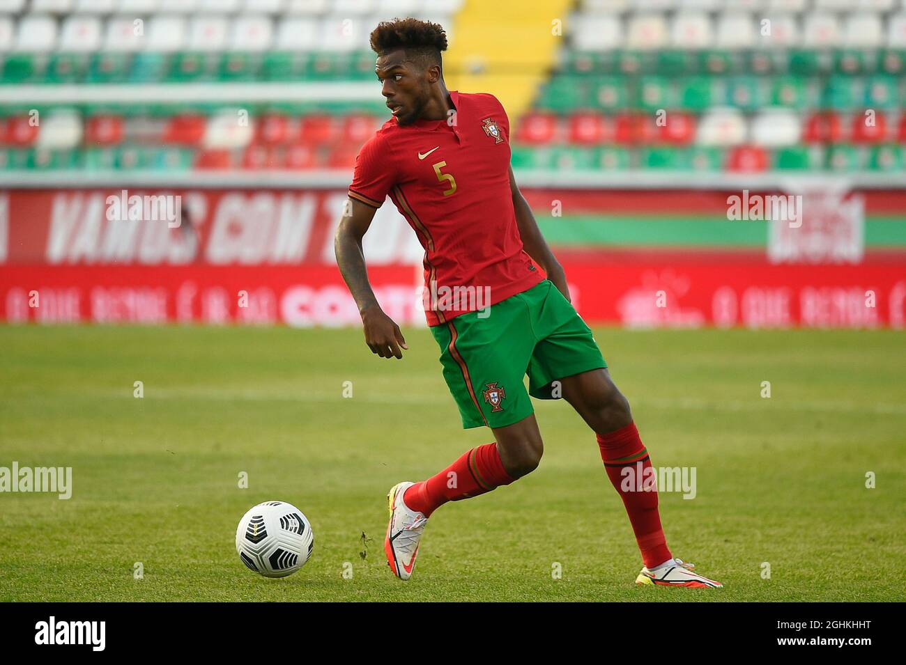 Lisbon, Portugal. 06th Sep, 2021. Nuno Tavares from Portugal seen in action during the UEFA U21 European Championship 2023 group D qualifying match between Portugal and Belarus at Estadio Jose Gomes, in Lisbon.(Final score: Portugal 1:0 Belarus) (Photo by Bruno de Carvalho/SOPA Images/Sipa USA) Credit: Sipa USA/Alamy Live News Stock Photo