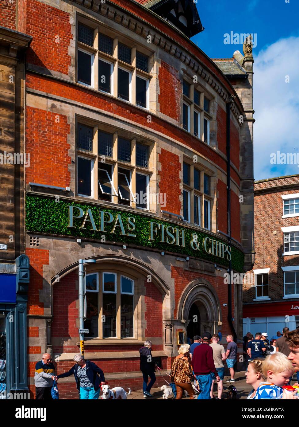 Papa's Fish and Chip restaurant and Take Away 78 Baxtergate Whitby England 2021 Stock Photo