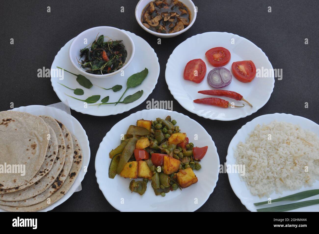Plates of indian food hi res stock photography and images Alamy