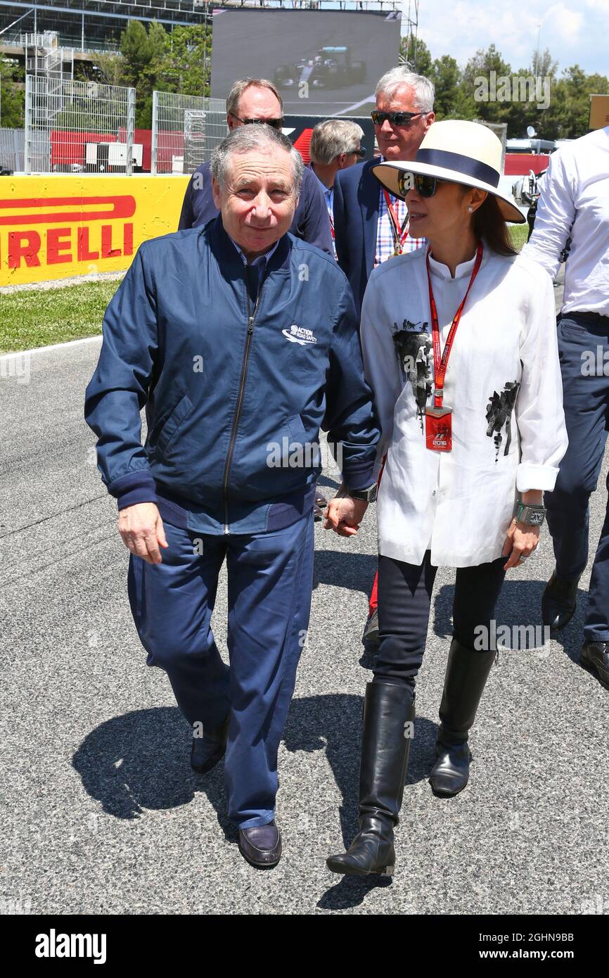 Jean Todt (FRA) FIA President with his wife Michelle Yeoh (MAL) on the grid.  15.05.2016. Formula 1 World Championship, Rd 5, Spanish Grand Prix, Barcelona, Spain, Race Day.  Photo credit should read: XPB/Press Association Images. Stock Photo