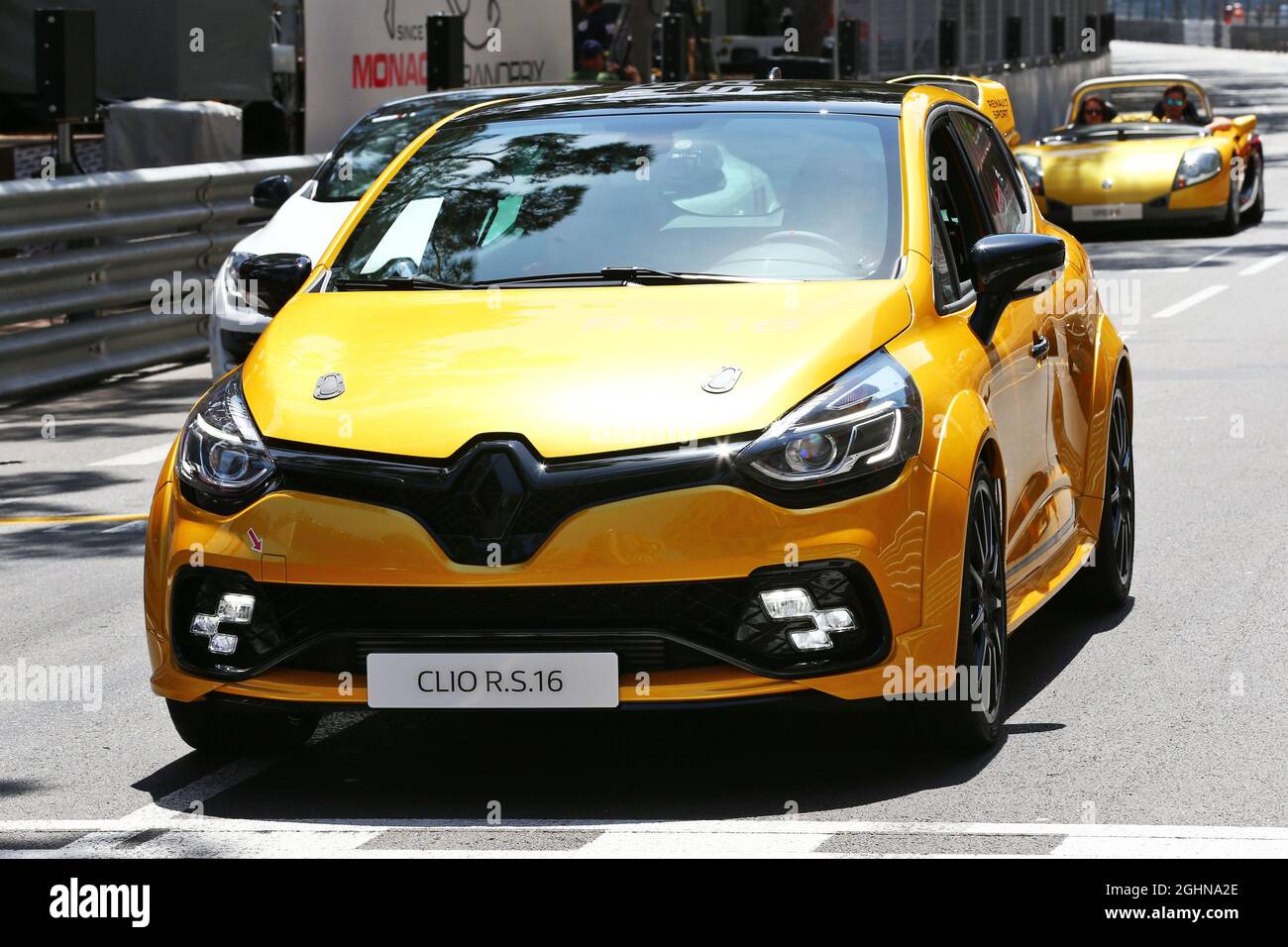 Clio r s hi-res stock photography and images - Alamy