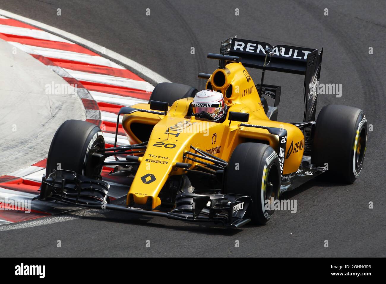 RENAULT R.S.16 Showcar 2016 (Magnussen/Palmer) 1:43 SPARK (Neu und originalverpackt) in für CHF
