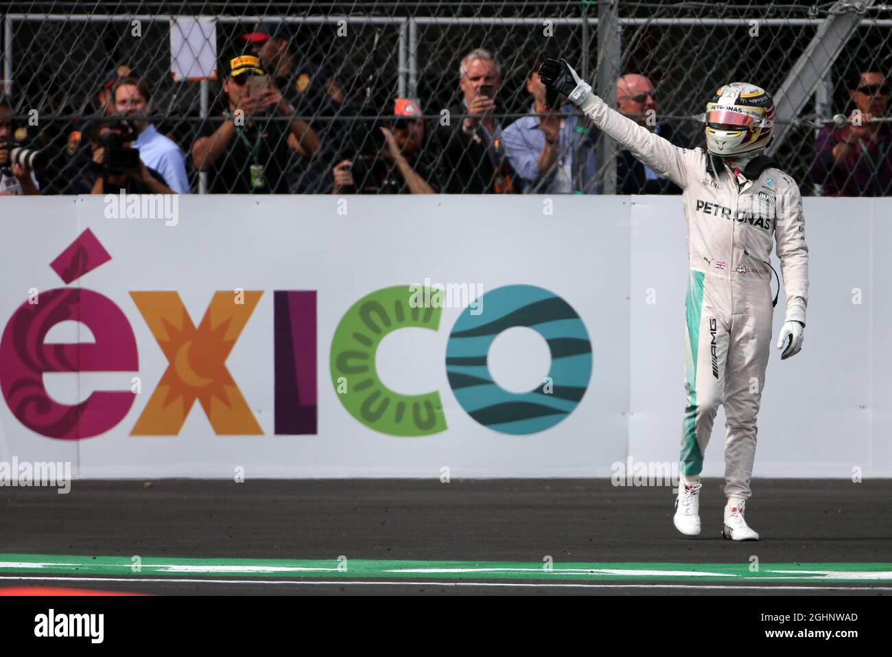 Race winner Lewis Hamilton (GBR) Mercedes AMG F1 celebrates in parc ...