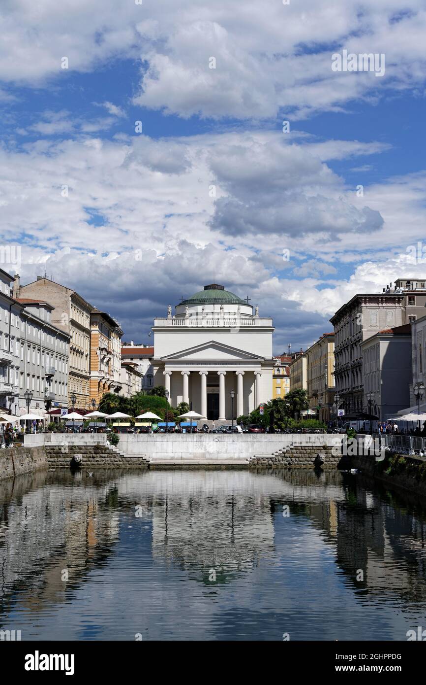 Grand Canal di Trieste, classicistic Church of Sant'Antonio Taumaturgo, Piazza Sant Antonio, Trieste, Friuli Venezia Giulia, Italy Stock Photo