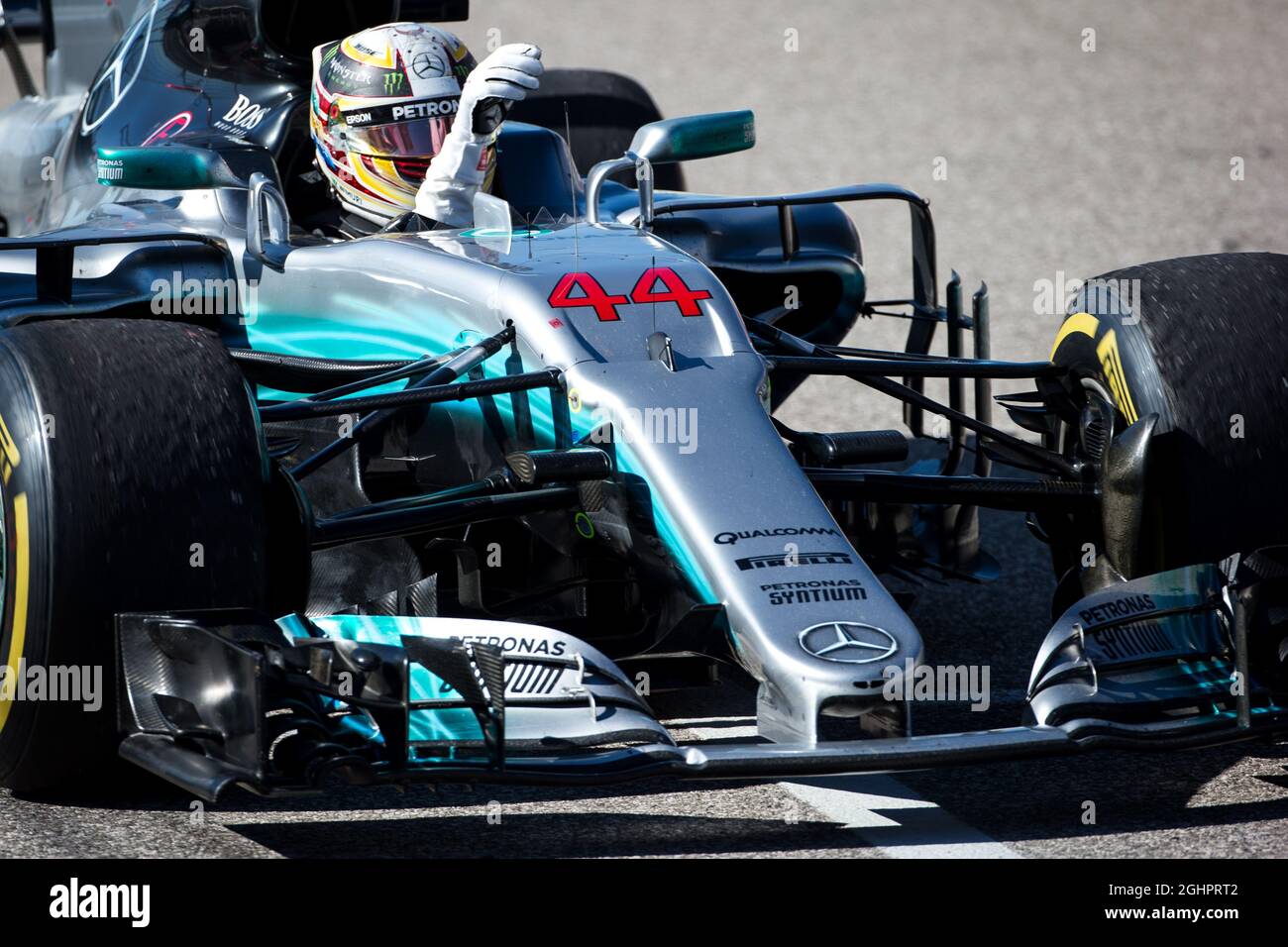 Race winner Lewis Hamilton (GBR) Mercedes AMG F1 W08 celebrates in parc ...