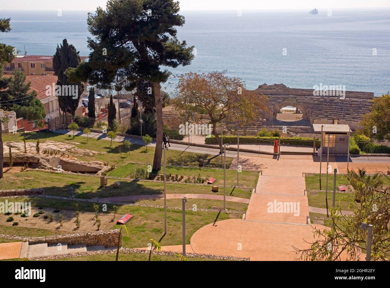 Tarragona in Catalonia: the Parc de l'Amfiteatro and the Roman amphitheatre Stock Photo