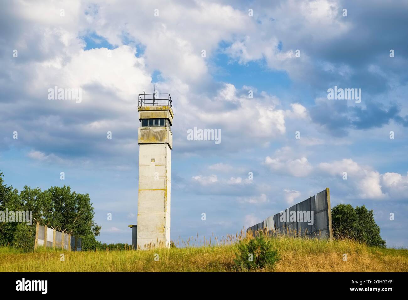 Watchtower on the Elbe dike, Popelau, Amt Neuhaus, Lower Saxony, Germany Stock Photo