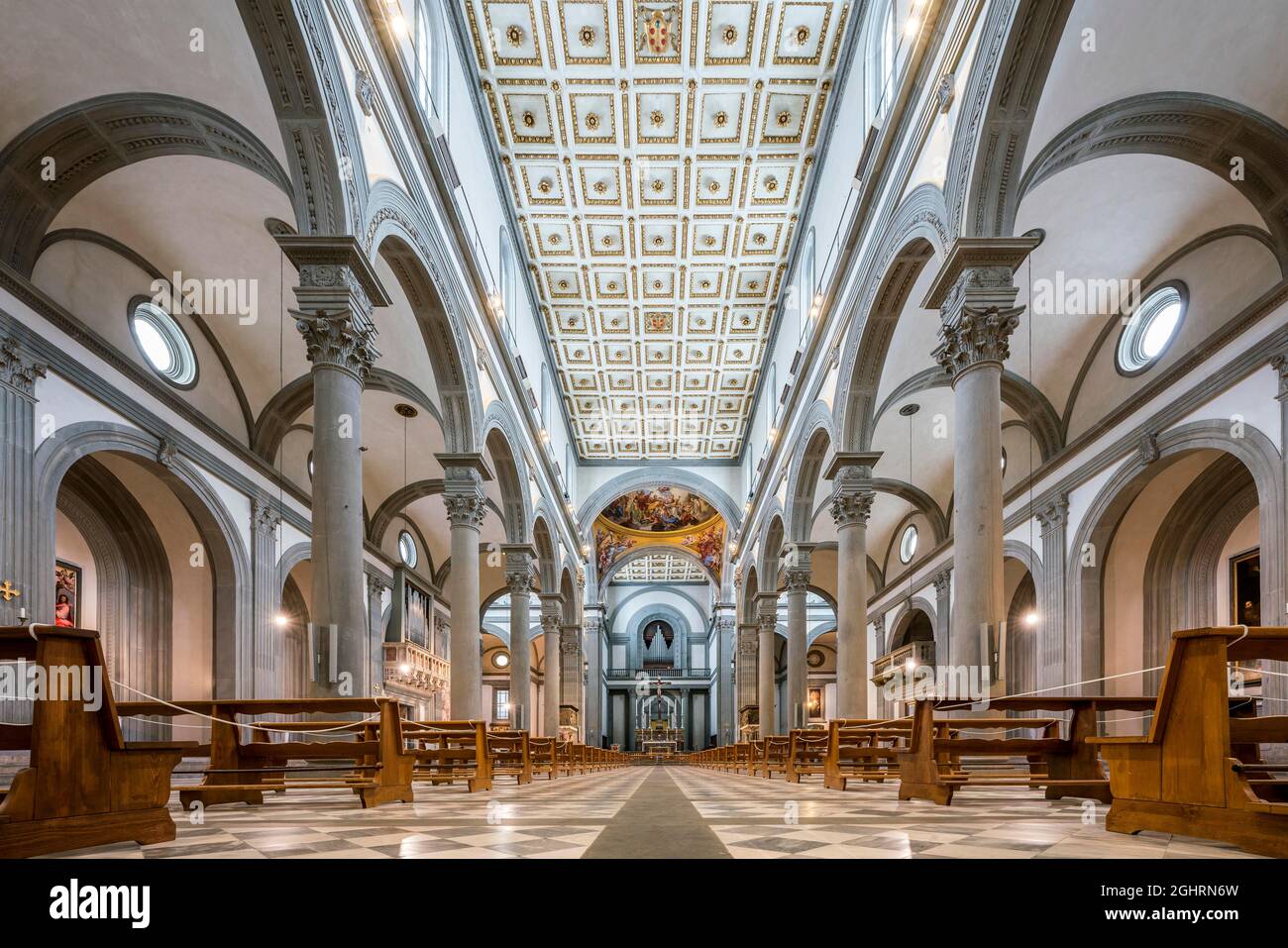 Nave and choir, according to plans by Filippo Brunelleschi, Basilica di San Lorenzo, Florence, Tuscany, Italy Stock Photo