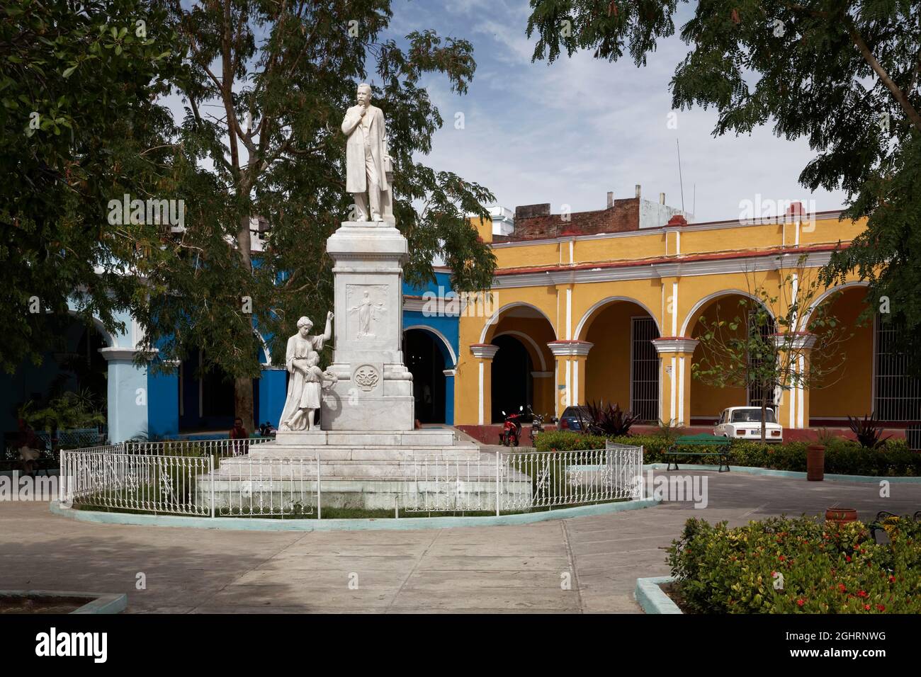 Monument, Monument, Statue, Doctor Dr. Rudesindo Antonio Garcia Rijo, Plaza Honorato, Honorato Park, Sancti Spiritus, Central Cuba, Sancti Spiritus Stock Photo