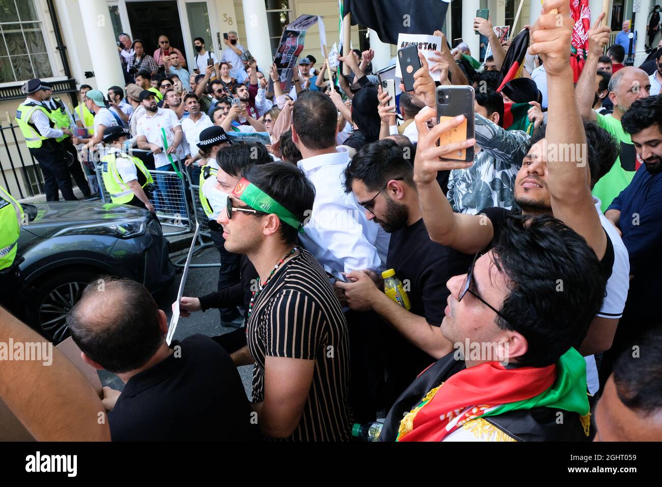 Belgravia, London, UK. 7th Sept 2021. Afghanistan protest outside the Pakistan High Commission in London. Credit: Matthew Chattle/Alamy Live News Stock Photo