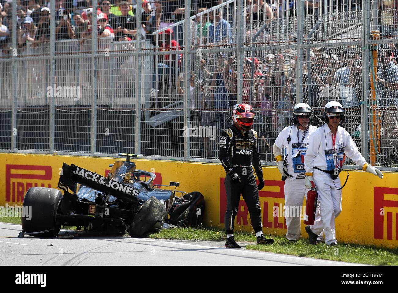 Kevin Magnussen (DEN) Haas VF-19 crashed in qualifying. 08.06.2019. Formula  1 World Championship, Rd 7, Canadian Grand Prix, Montreal, Canada,  Qualifying Day. Photo credit should read: XPB/Press Association Images  Stock Photo - Alamy