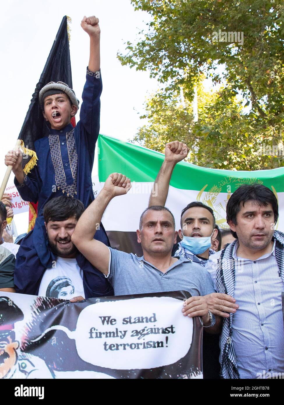 Protestors march to the Pakistani Embassy/High commission to highlight the supposed interference of the Pakistani military in Afghanistan Stock Photo