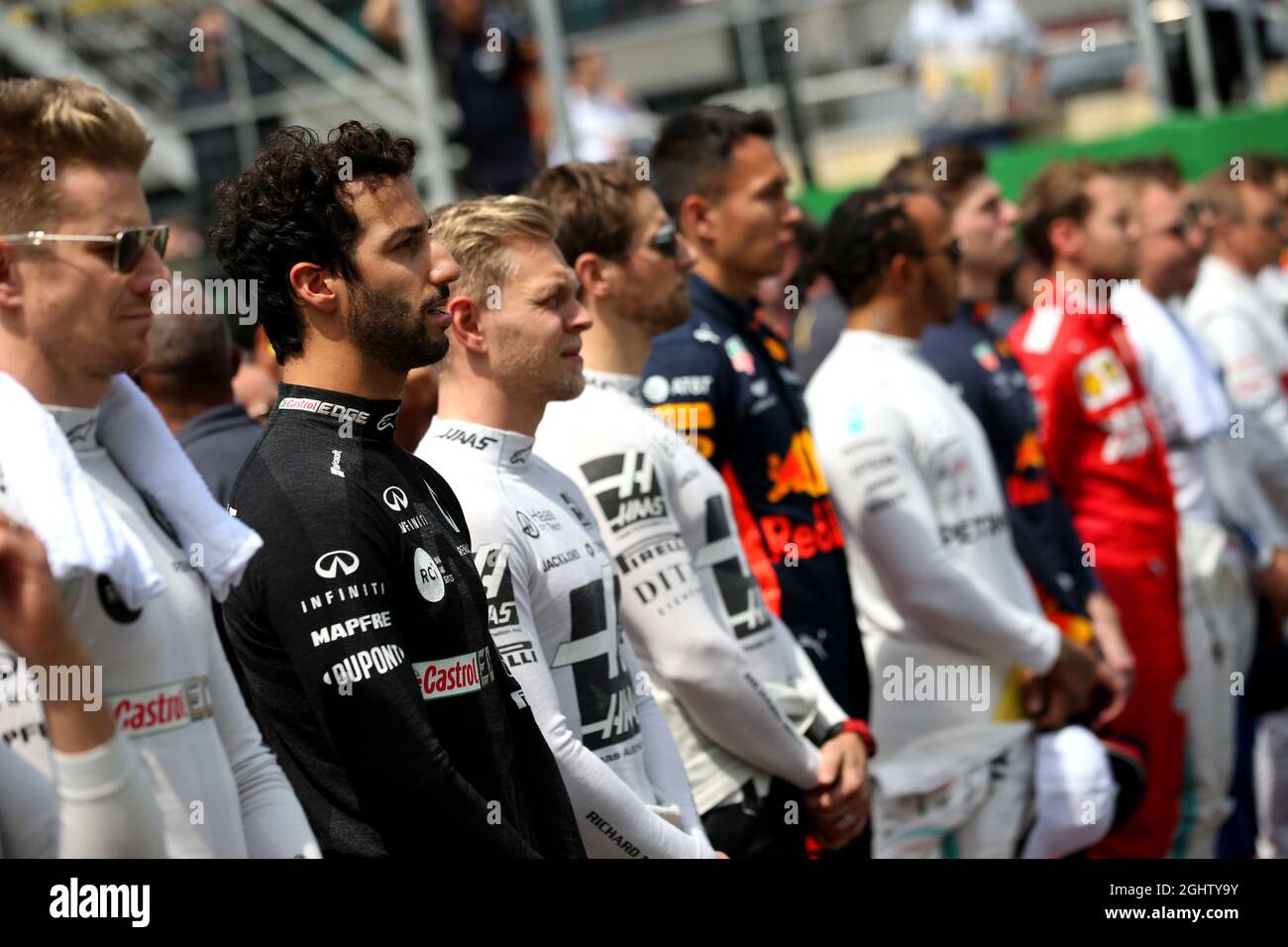 Daniel Ricciardo (AUS) Renault F1 Team as the grid observes the national anthem.  17.11.2019. Formula 1 World Championship, Rd 20, Brazilian Grand Prix, Sao Paulo, Brazil, Race Day.  Photo credit should read: XPB/Press Association Images. Stock Photo