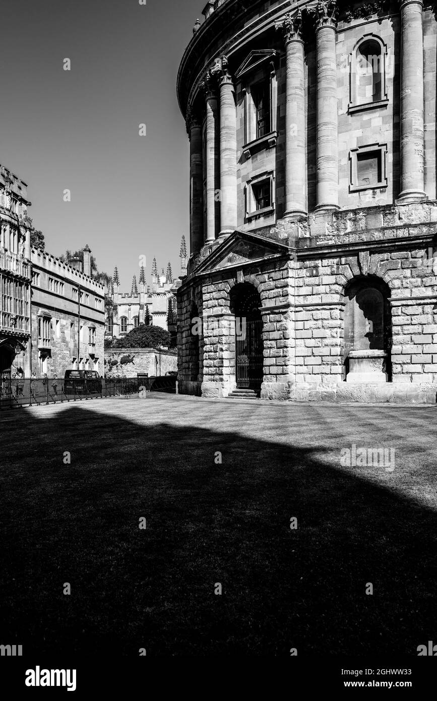 Radcliffe camera oxford university Black and White Stock Photos ...