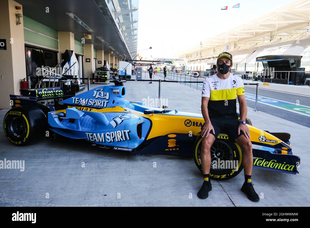 Renault r25 hi-res stock photography and images - Alamy